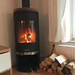 Platell Ferienhausverwaltung بيت للعطل *